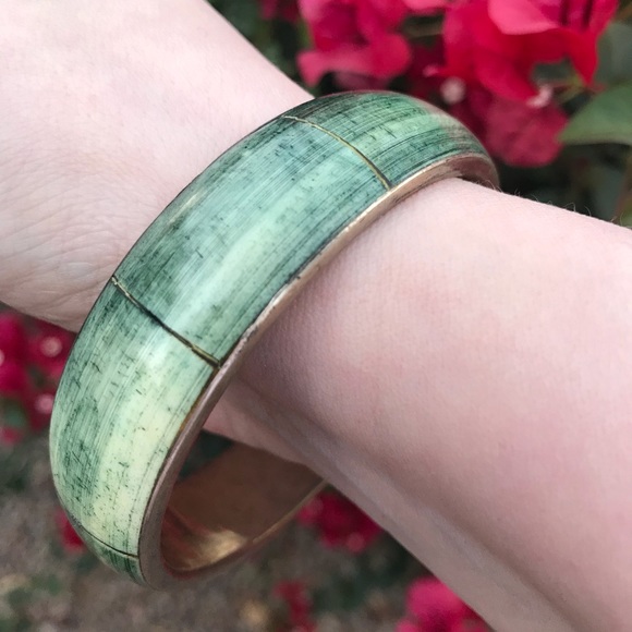 Green & Silver Tone Bamboo Look Bracelet Bangle - Picture 6 of 6